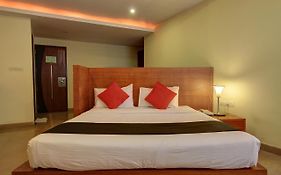 Capital O 80566 Hotel Mayank